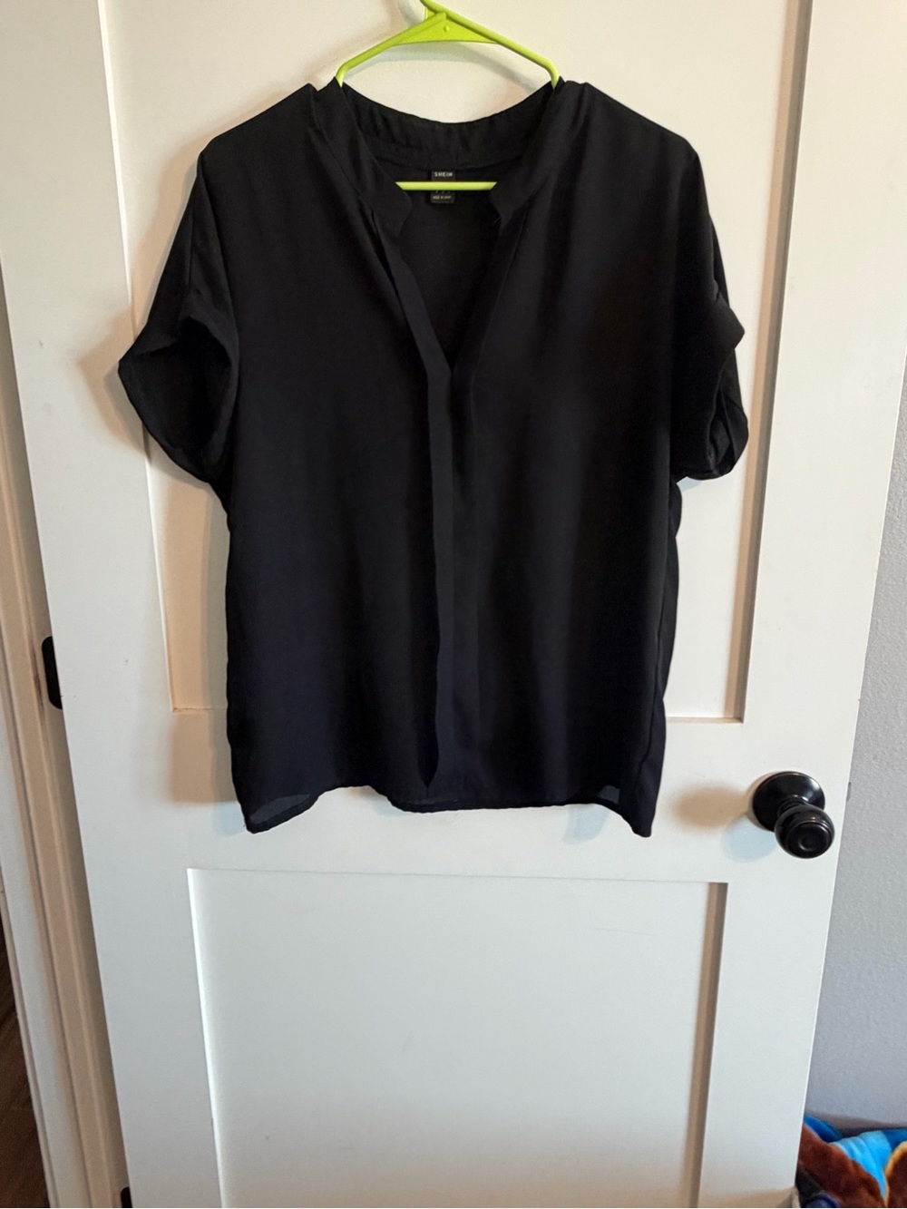SHEIN Black Short Sleeve V-Neck Blouse